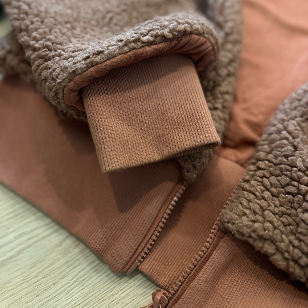 Fabletics Teddy Jacket - Picture 4 of 4